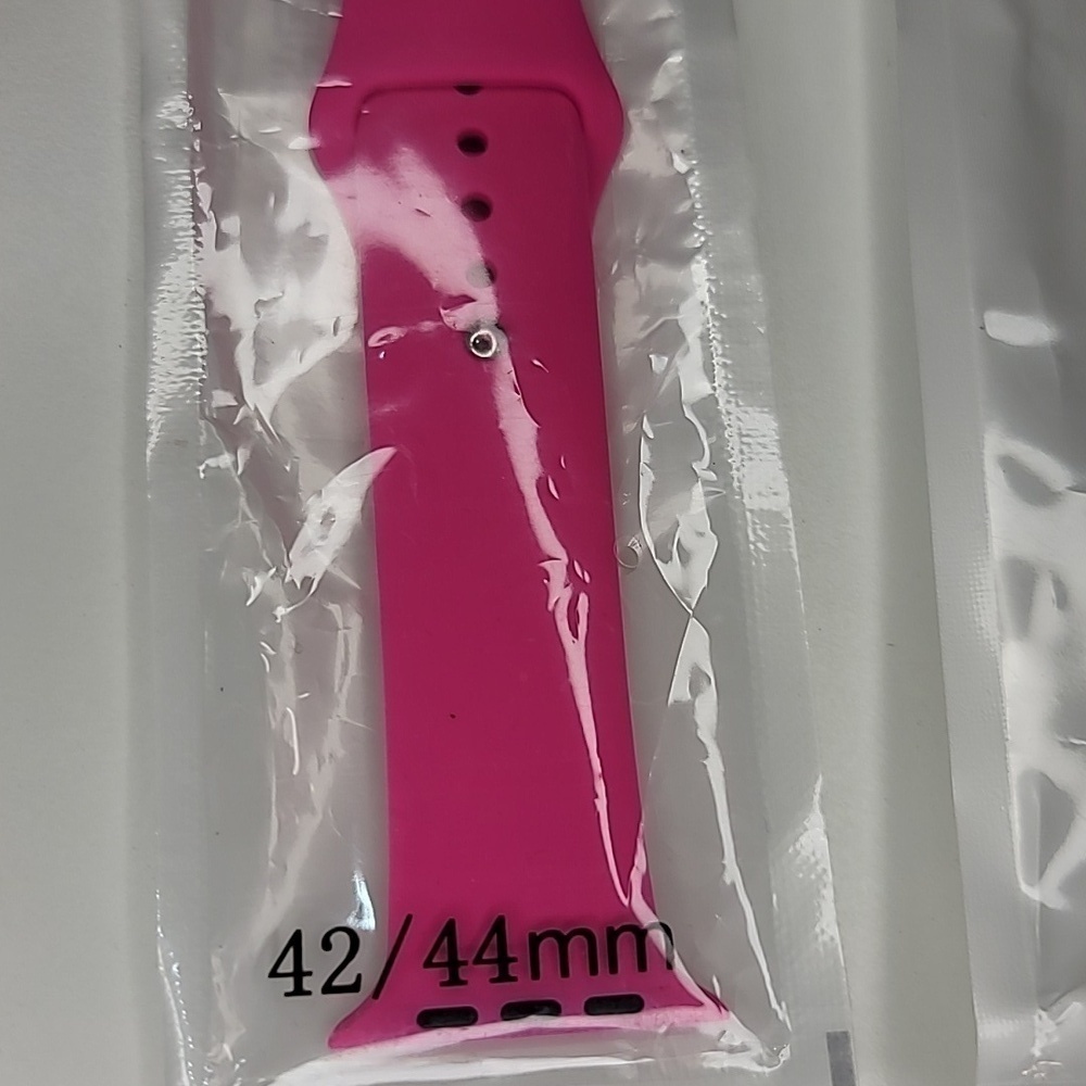 FREE with Purchase APPLE WATCH compatible Replacement Band - Picture 2 of 5